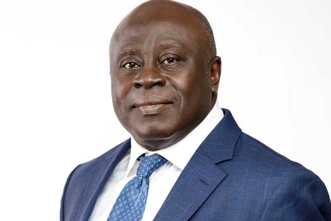 Gov’t Lauds Ernest Chemists for 40 Years of Industry Leadership