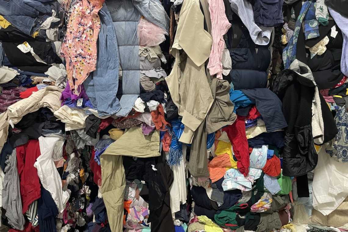 The Invisible Threat of Kantamanto: Fast Fashion’s Toxic "Dust" Endangering Thousands